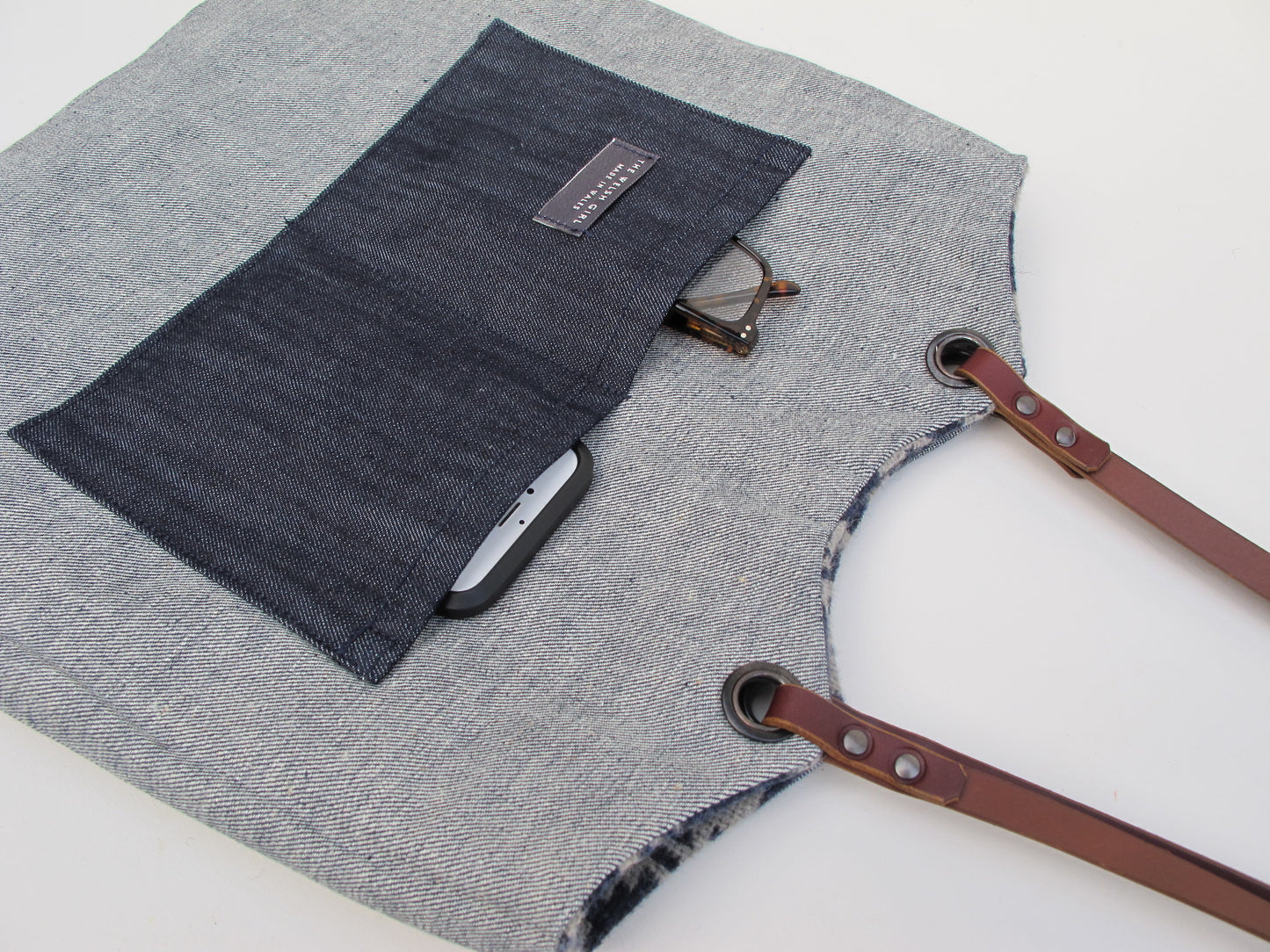 Tapestry Tote - Midnight & Graphite