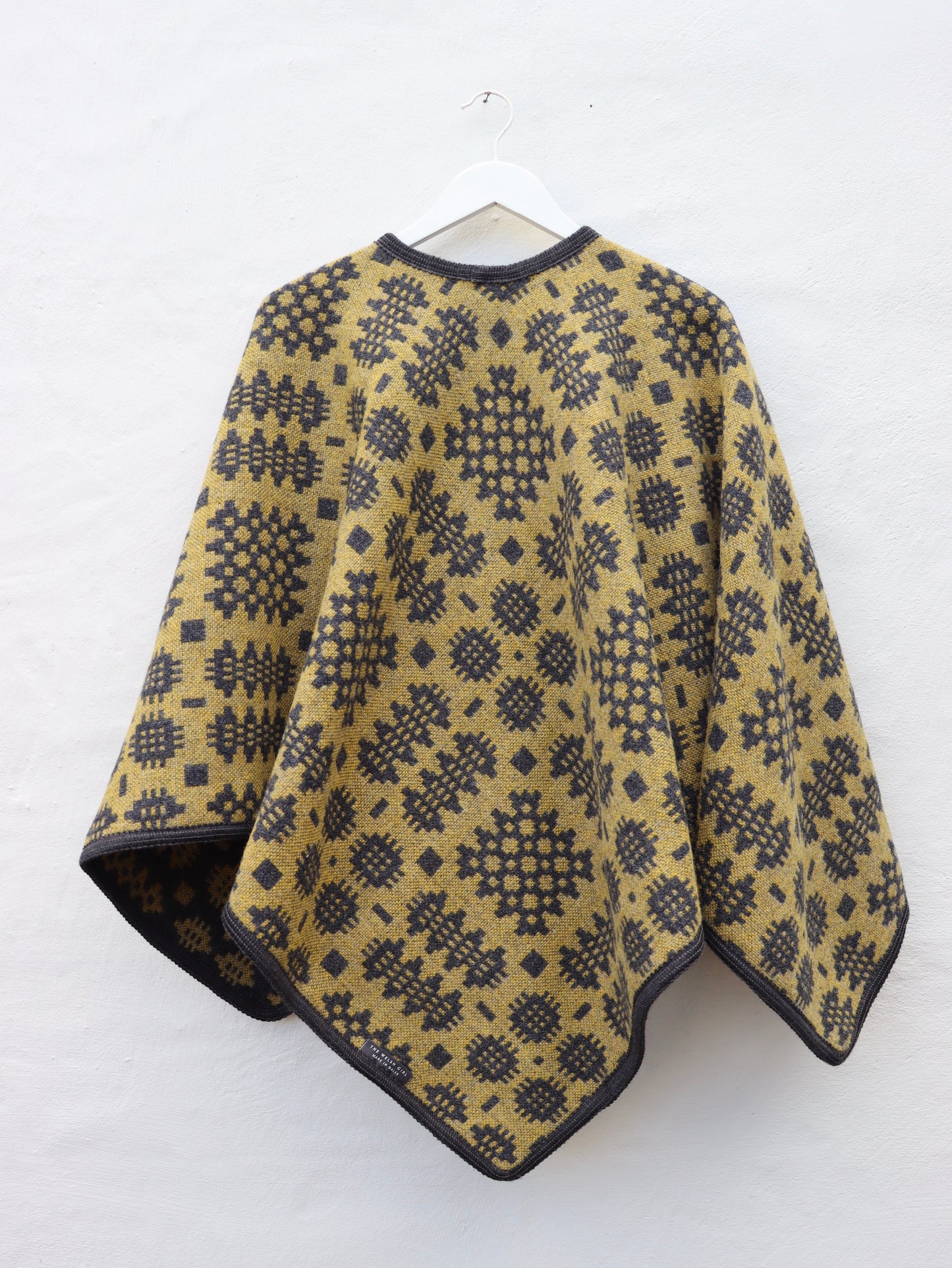 Slate & Marigold Adult Poncho