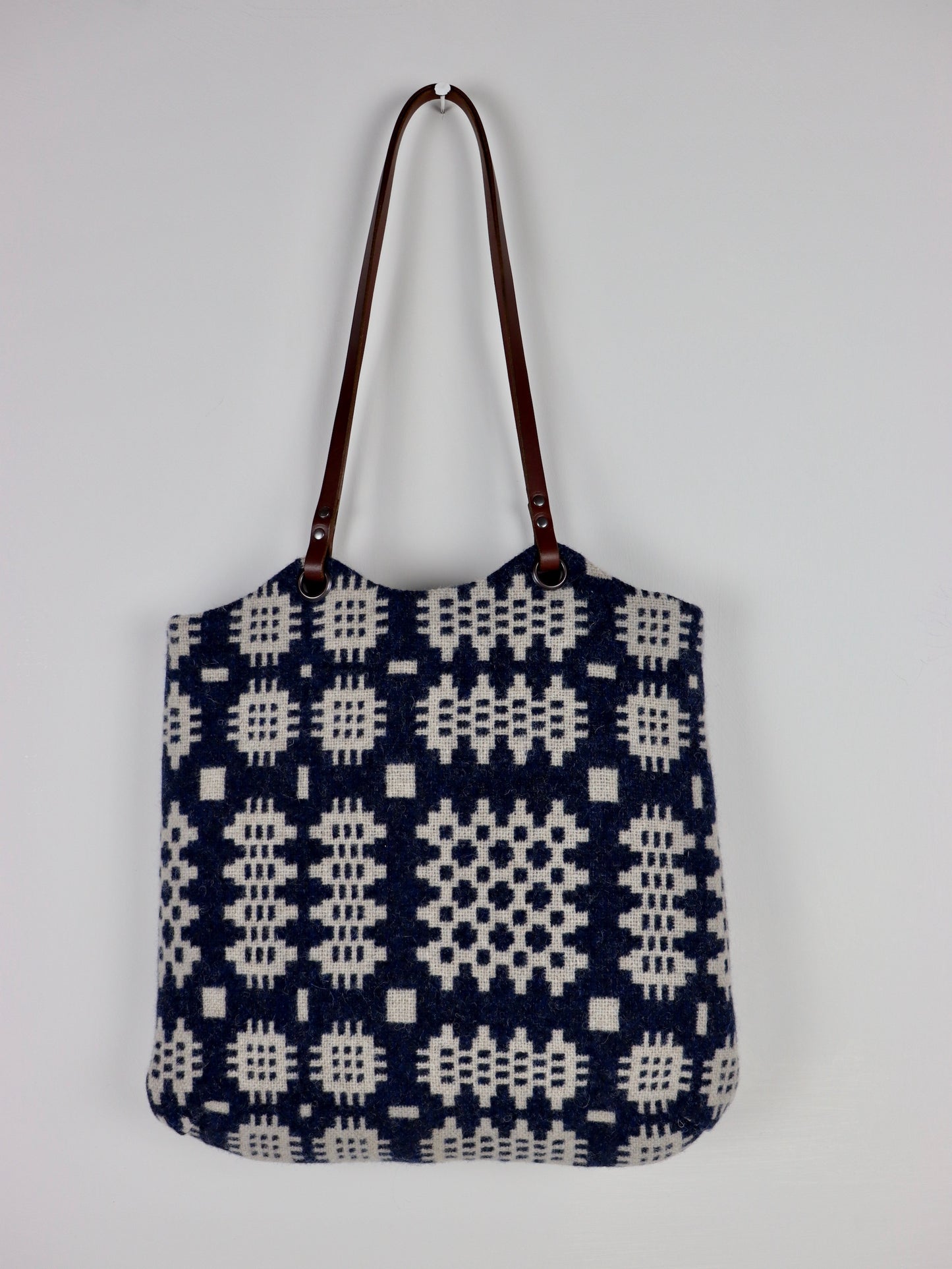 Tapestry Tote - Indigo & Oat I