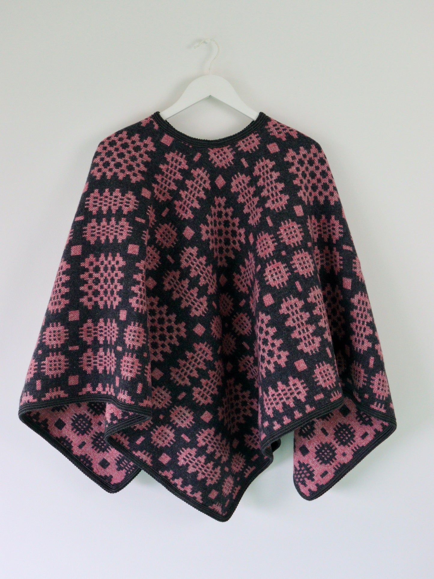 Coal & Berry Adult Poncho