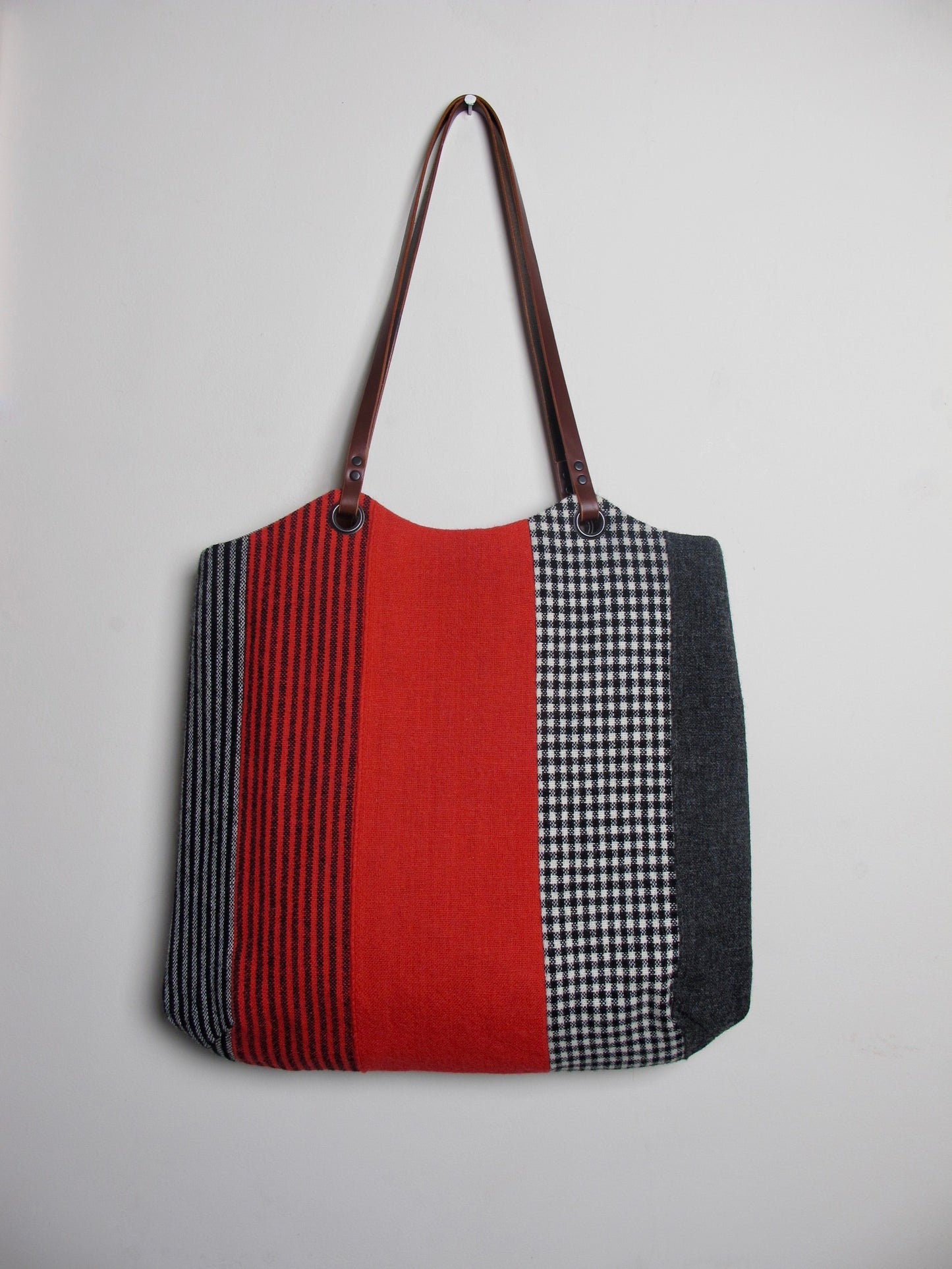 Blockwork Tote Bag - red stripe I