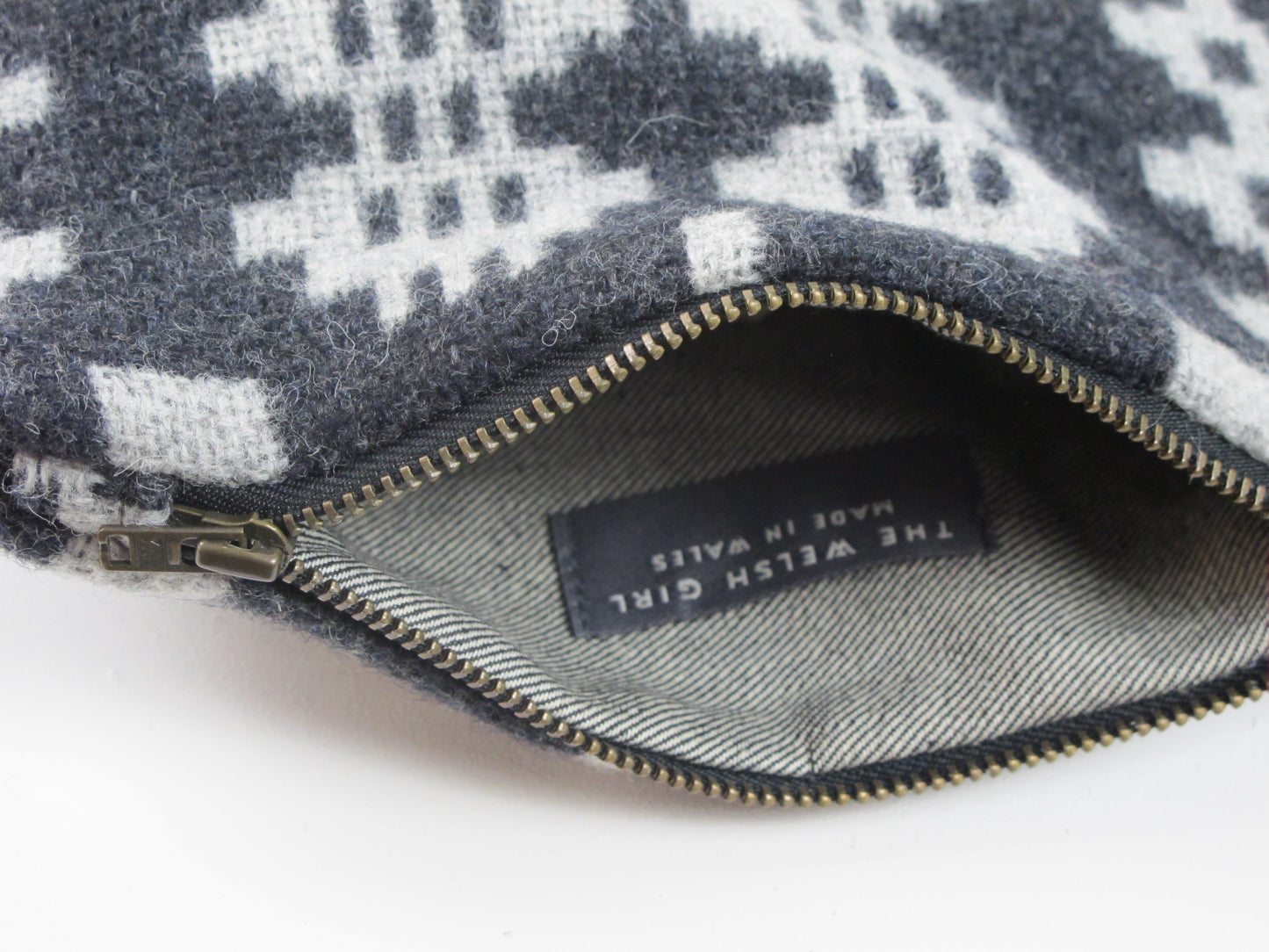 Graphite & Silver Grey II Wristlet Bag