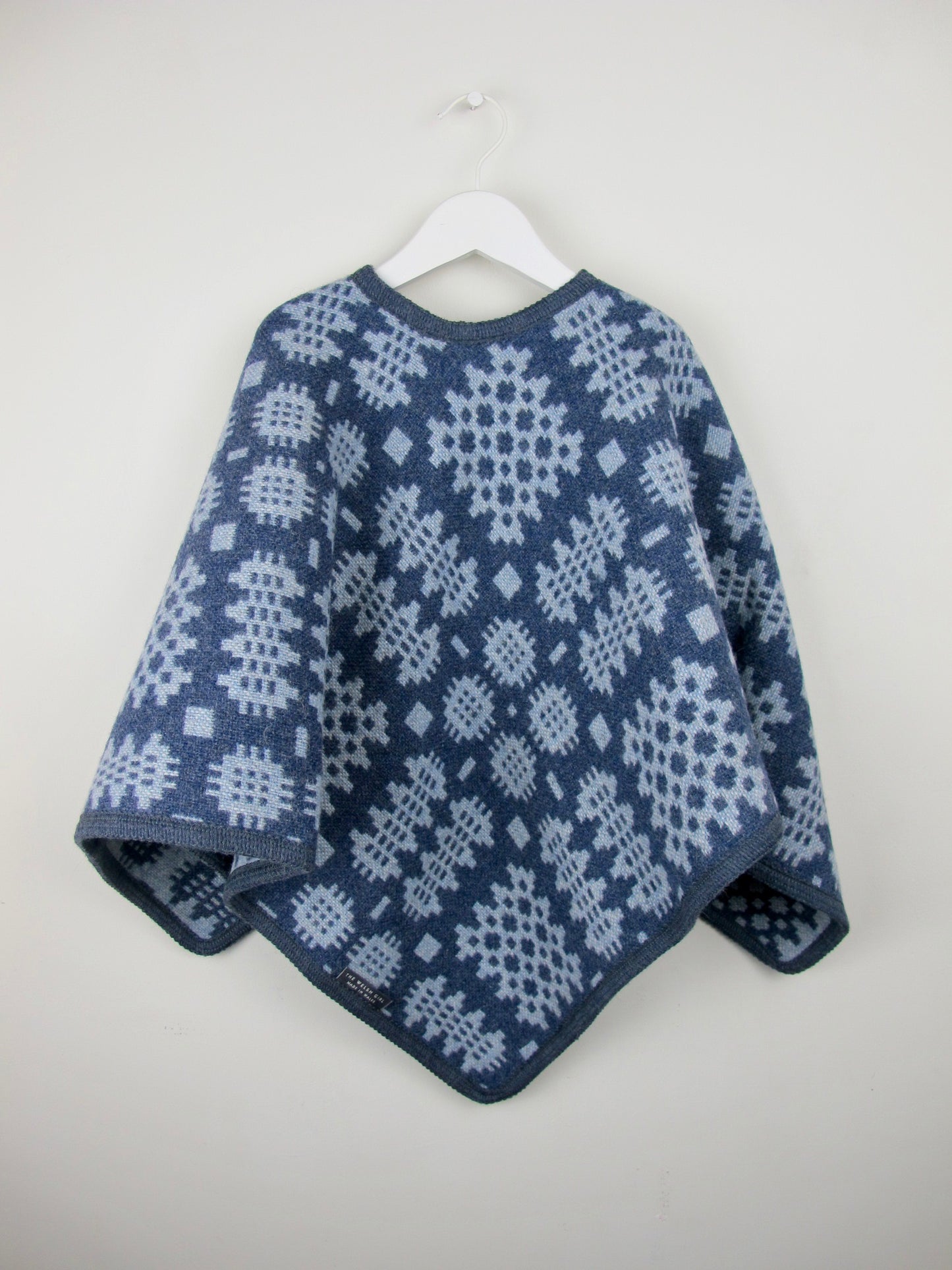 Gwladys - Child Poncho